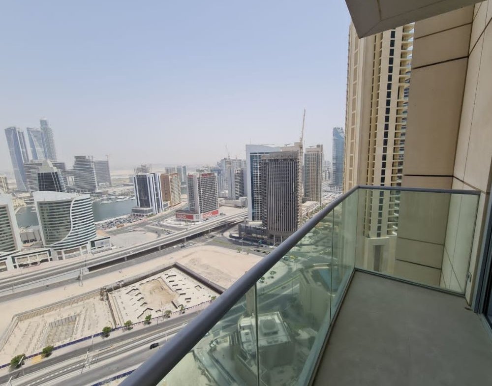 11-Address-fountain-views-downtown-dubai-united-arab-emirates-for-sale-rent-offer-price-luxury-burj-khalifa-view-full-rented-vacant-best-real-estate-agent-in-dubai-fully-furnished-property-modern-2-bed-room-property-mangement-posh-heights-realty-market-low-price