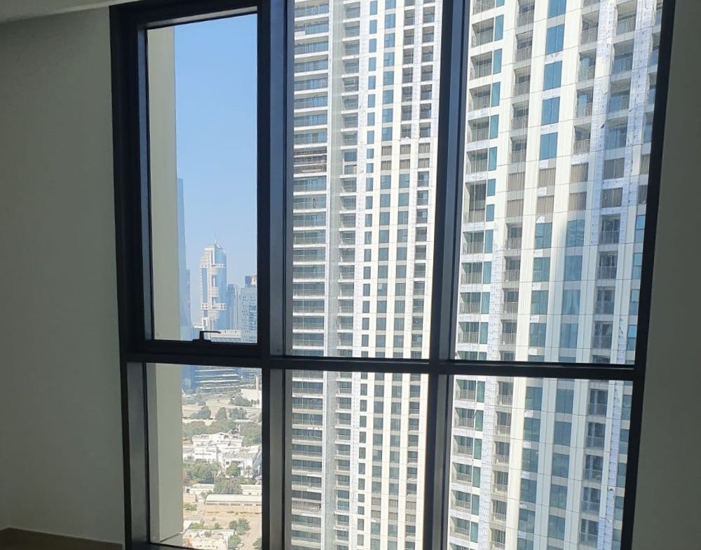 4-Downtown-views-1-dubai-apartment-for-sale-best-real-estate-agent-in-dubai-luxury-high-floor-zaabeel-views-2-bed-room-rented-short-term-property-management-sale-rent-united-arab-emirates